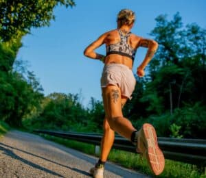 Learning how to run in the heat can be mastered by dressing for the weather, staying hydrated, pacing yourself, and developing strength and mental endurance.